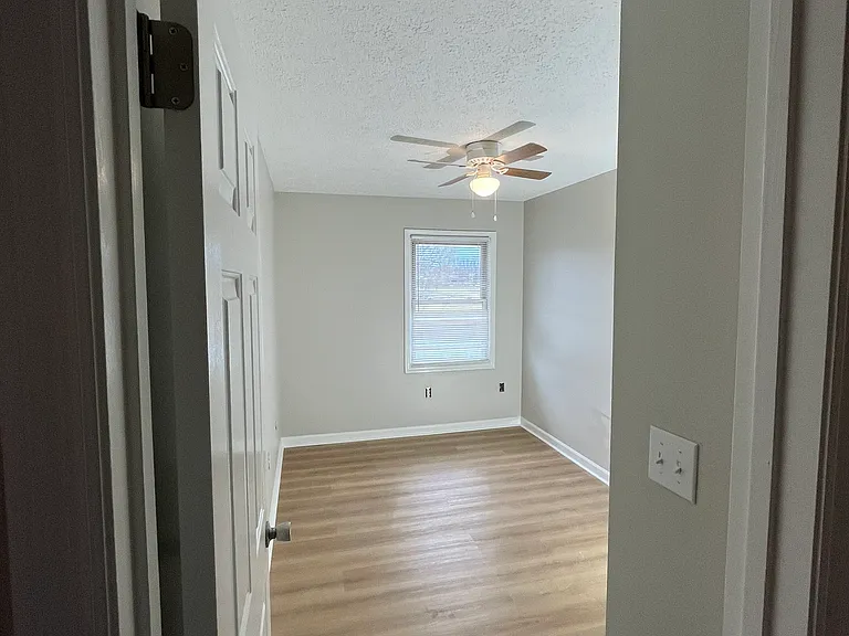 112 Lakeview Dr — Photo 20