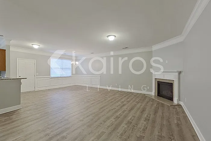 141 Whitton Ct — Photo 4