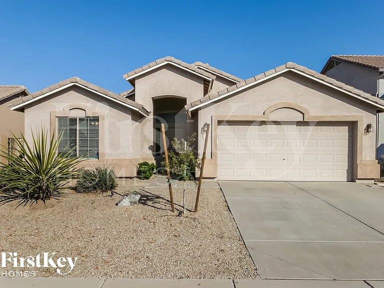 2060 W Goldmine Mountain Dr — Photo 1