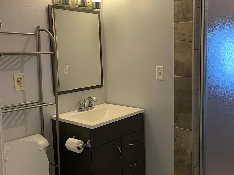 2756 N Farwell Ave #3 — Photo 13