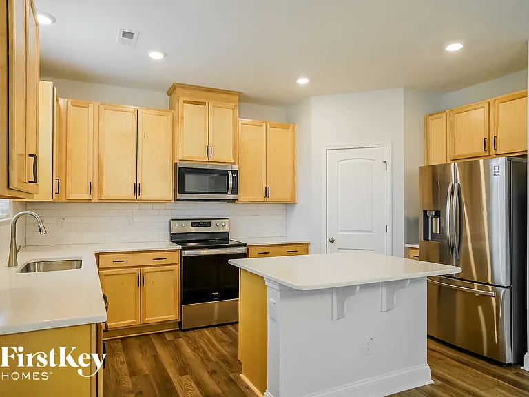 411 Windy Farm Dr — Photo 6