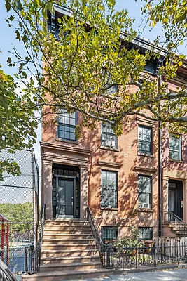 Sold by Compass | media 9