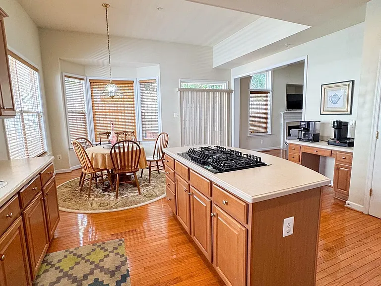 198 Hidden Forest Ct — Photo 17