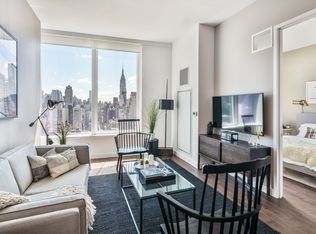 515 W 36th St APT 30A, New York, NY 10018