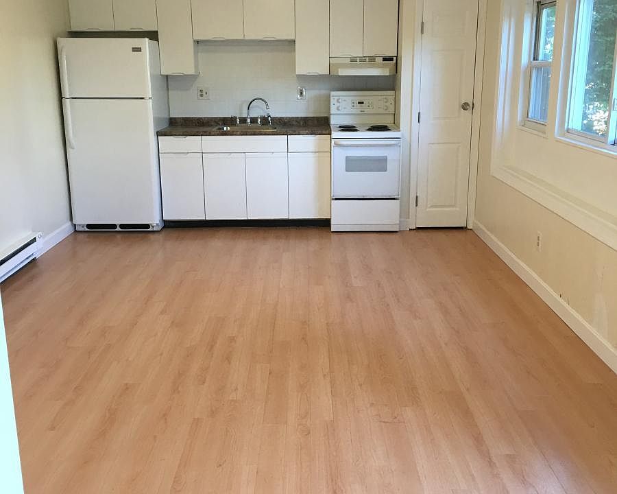 Kitchen/Living Room Area