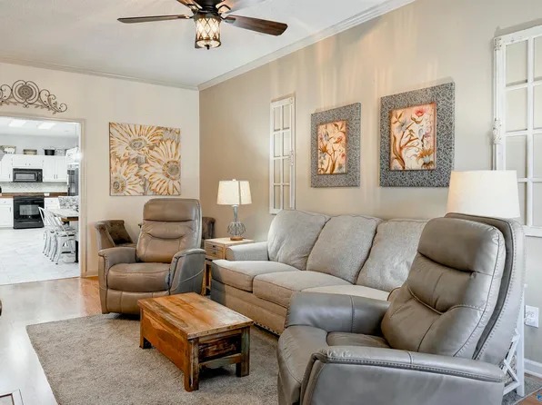 427 Bromwich St SW, Decatur, AL 35603