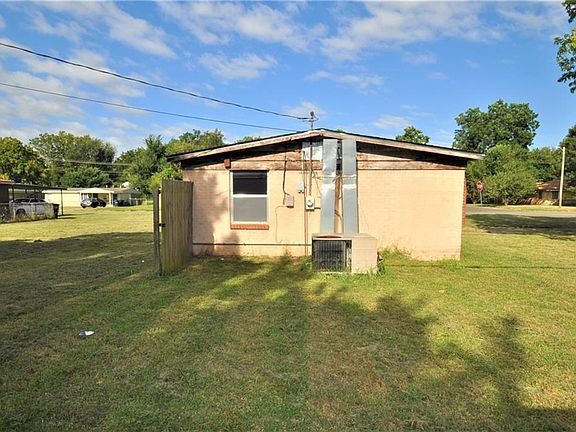 5th image of 1400 Mallard Dr