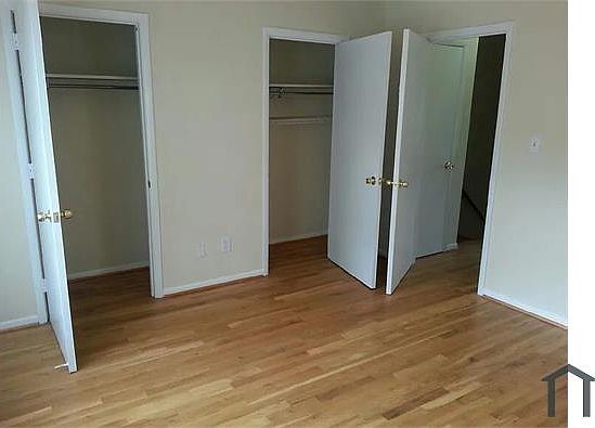3rd image of 2030 Kings Gate Cir APT B
