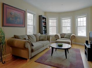 87 Francis St #3, Brookline, MA 02446