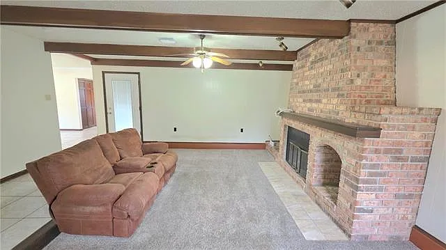 2 bed, 2.0 bath, 1398 sqft, $1,700 — Photo 4