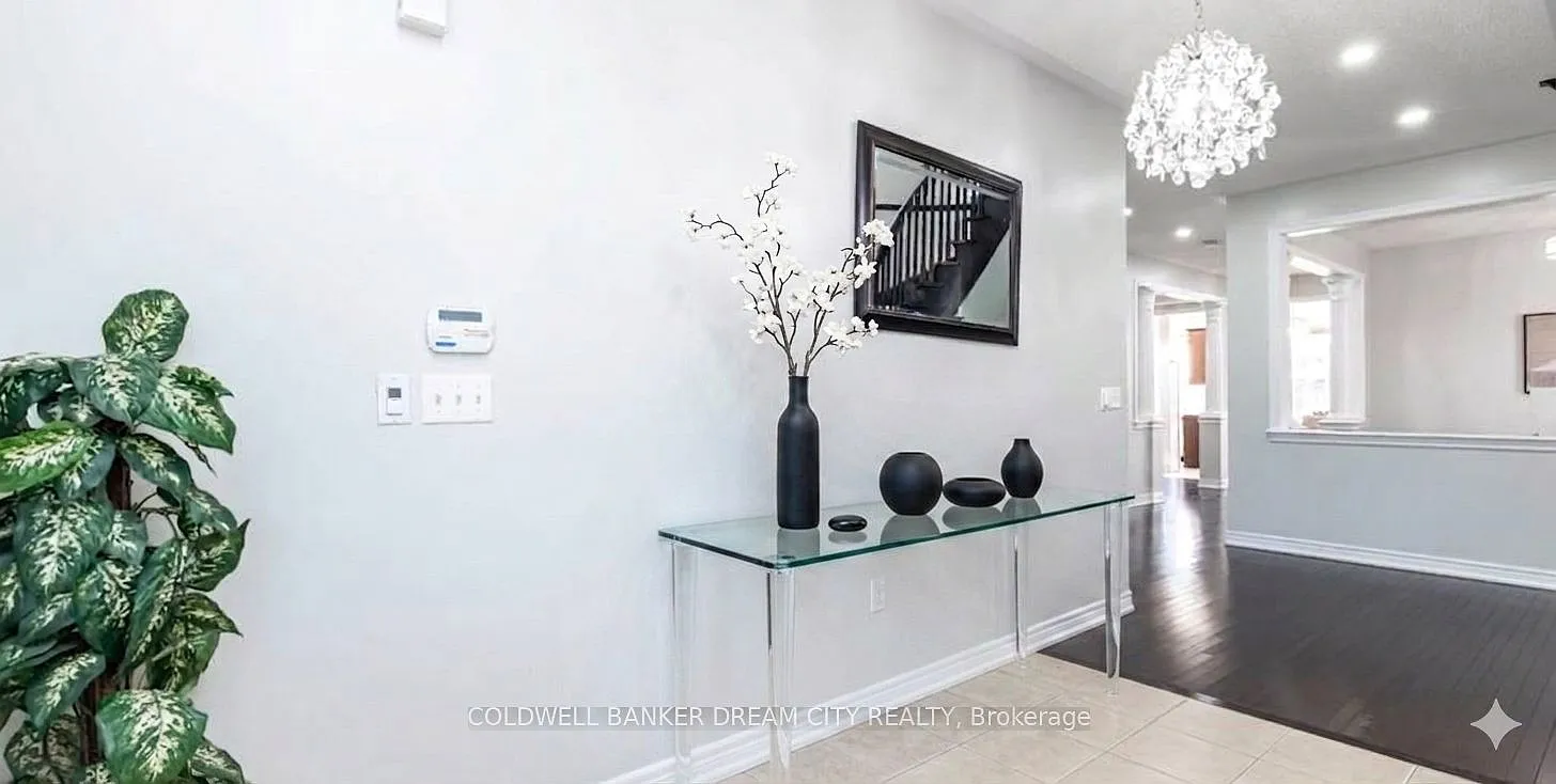 8 bed, $4,099 — Photo 4