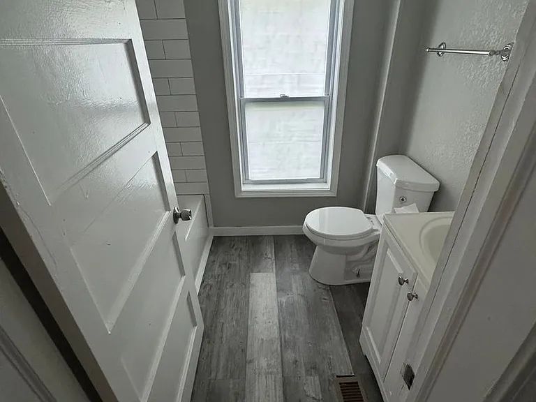 799 Pennsylvania St — Photo 2