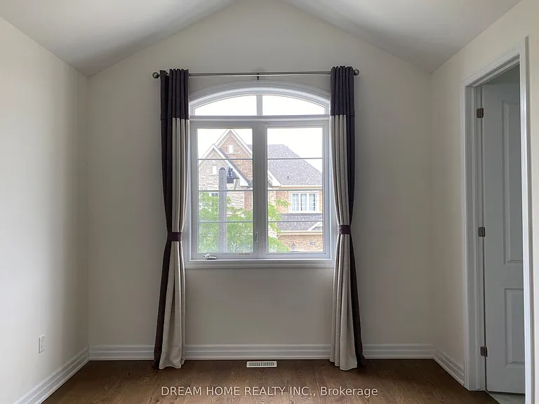429 Ginger Gate — Photo 17