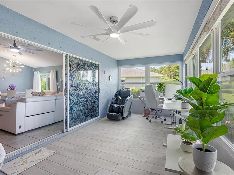 713 Manchester Woods Dr — Photo 30