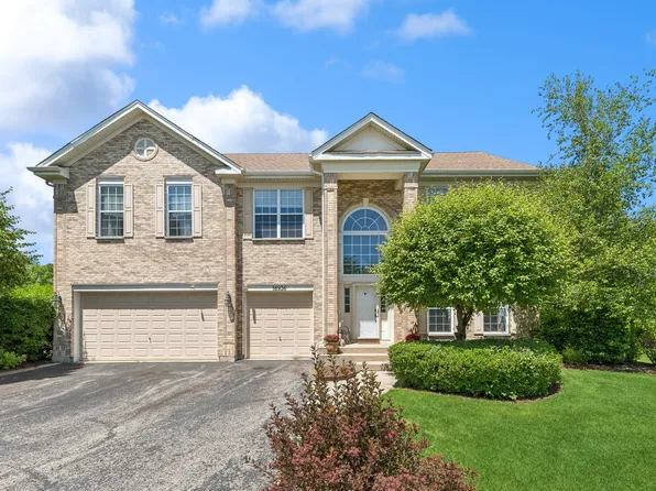 18936 W North Woodale Trl, Lake Villa, IL 60046