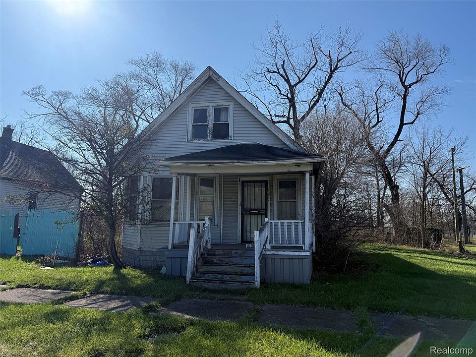 1st image of 2939 Merrick St