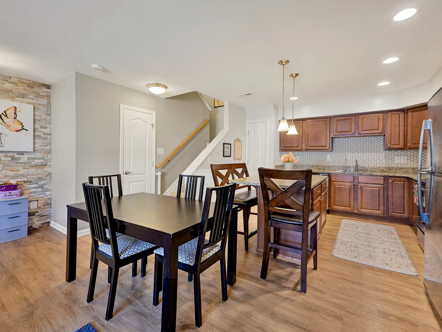 3 bed, 1680 sqft, $2,575 — Photo 4