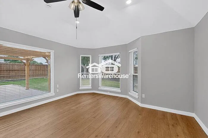 2505 Caprock Cv — Photo 21