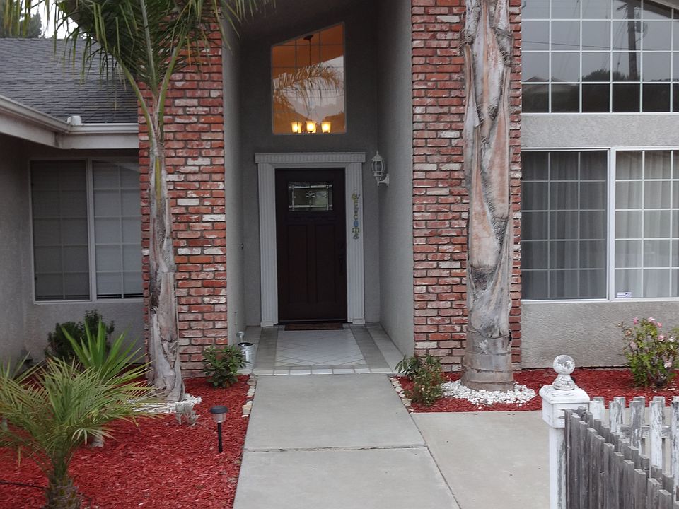 2nd image of 2642 S Halcyon Rd