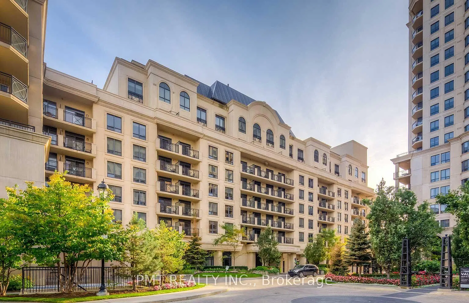 650 Sheppard Ave E — Photo 1