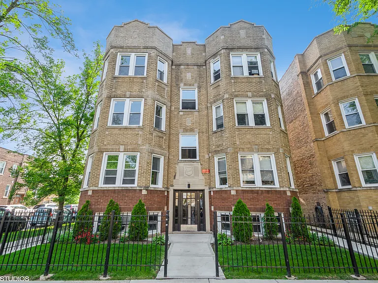 4259 N Mozart St #G — Photo 16