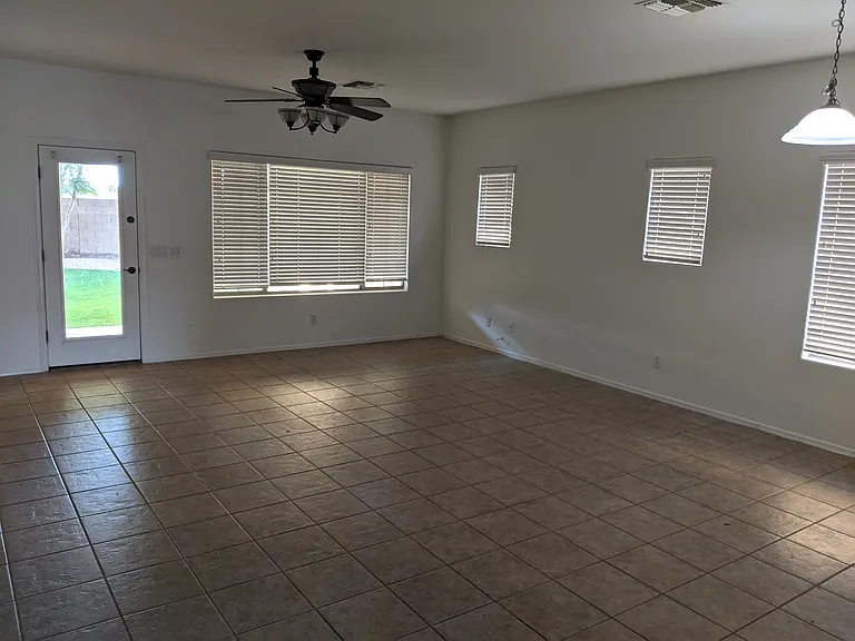 13317 W Clarendon Ave — Photo 7