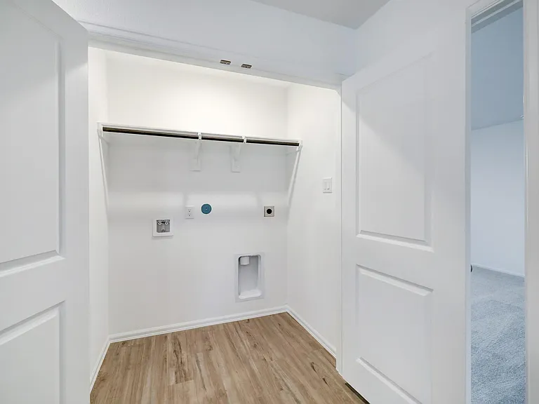 8907 Estes Lake Dr — Photo 13