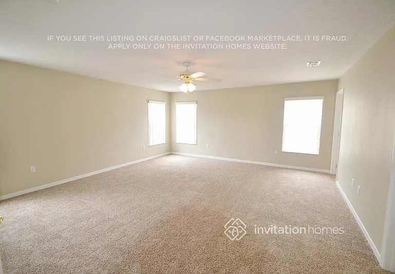 1033 Berkeley Dr — Photo 6