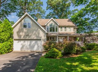 126 N Curtis Pl, Toms River, NJ 08753