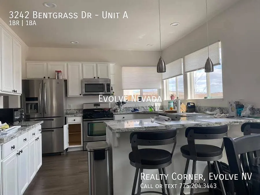 Building Photo - 3242 Bentgrass Dr #A