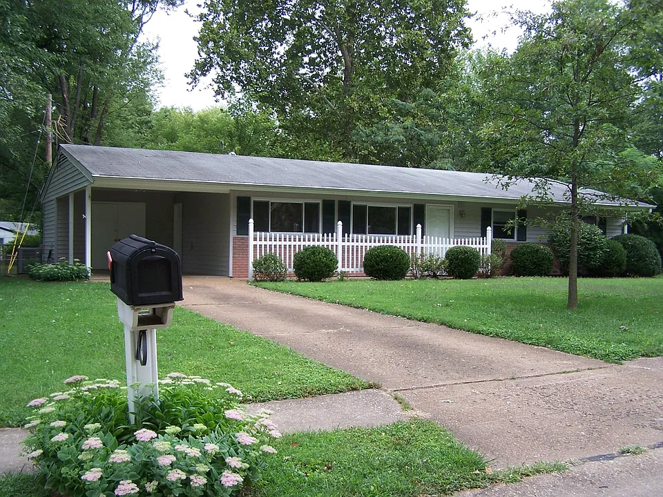 307 Spring Meadows Dr