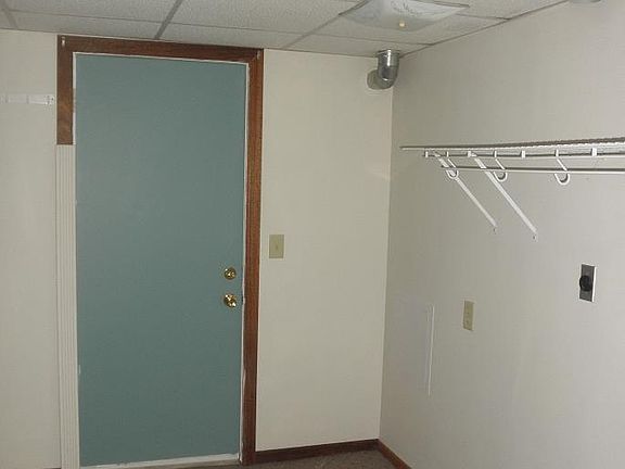 4th image of 516 W Madison St