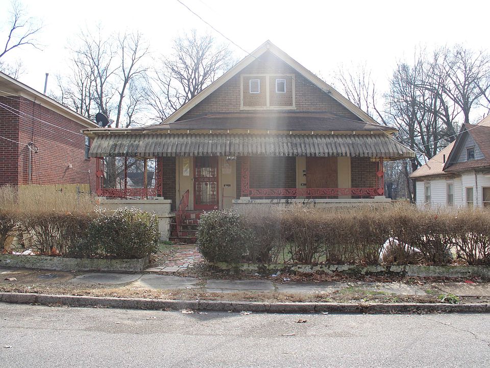 1st image of 387 Gaston Ave