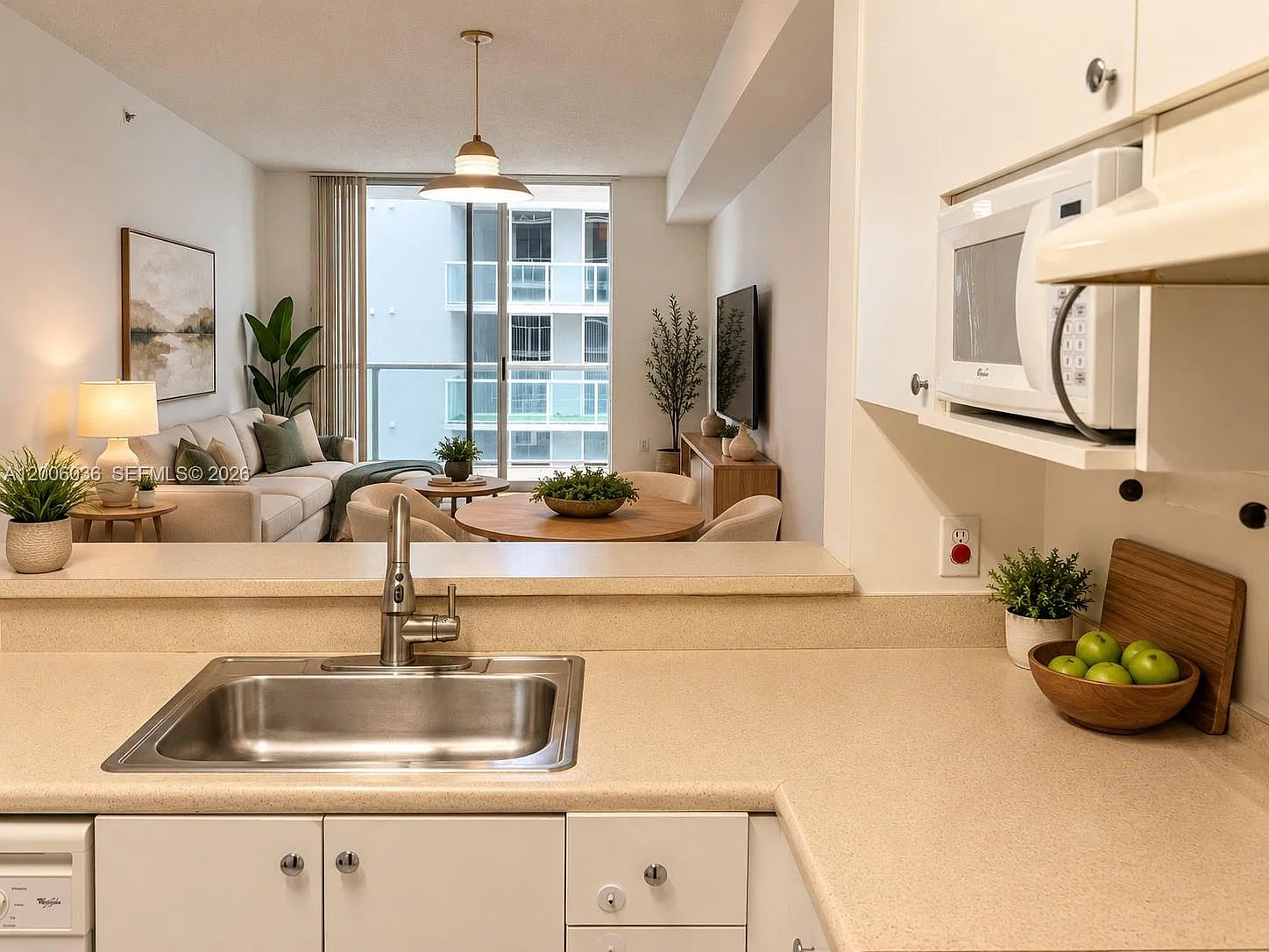 Blue Lagoon Condo — Photo 2