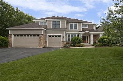 1st image of 9642 Crestwood Ter