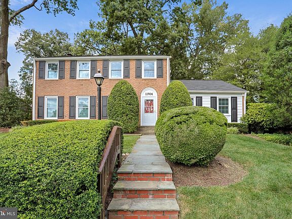 2nd image of 11904 Devilwood Dr