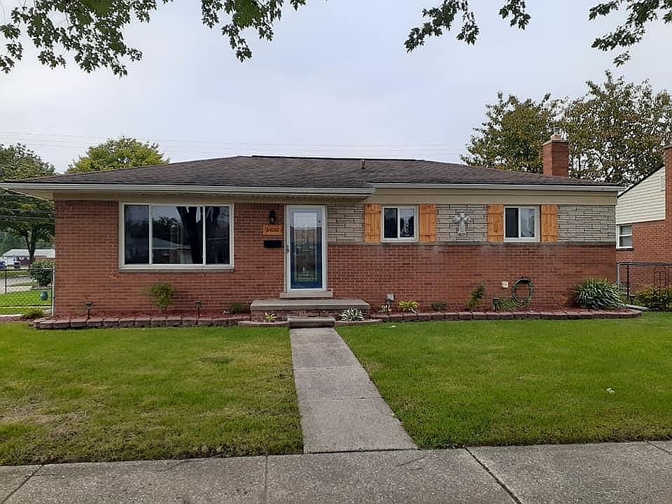 1st image of 34138 Barton St