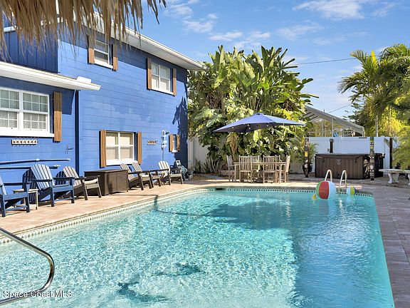 2nd image of 1034 Bali Rd