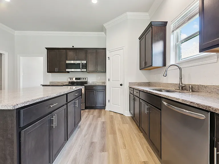 7132 Kenilworth Crossing Ave — Photo 6