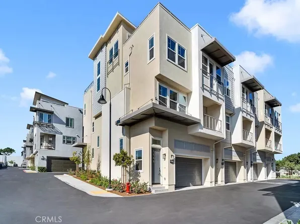 582 E Imperial Ave, El Segundo, CA 90245