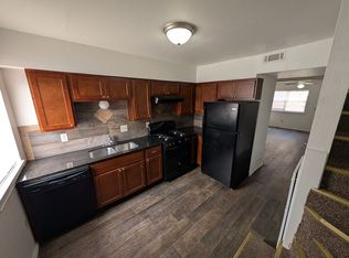 2 bedroom 1.5 bathroom townhouse in Edmond with granite countertops and central heat and air, Edmond, OK 73034