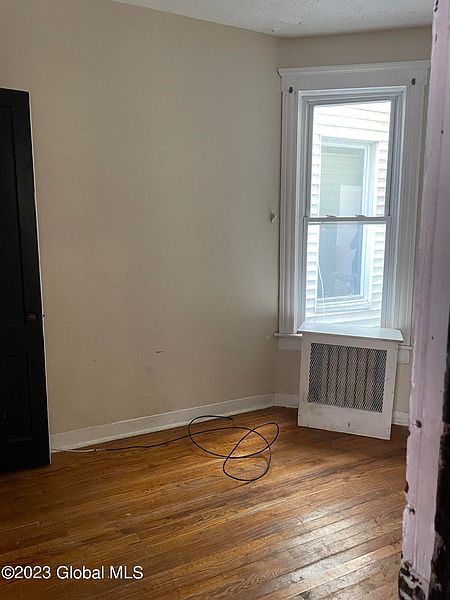 4th image of 329 2nd Street