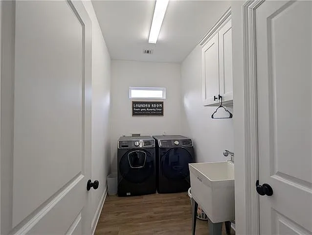 703 Linden St — Photo 12