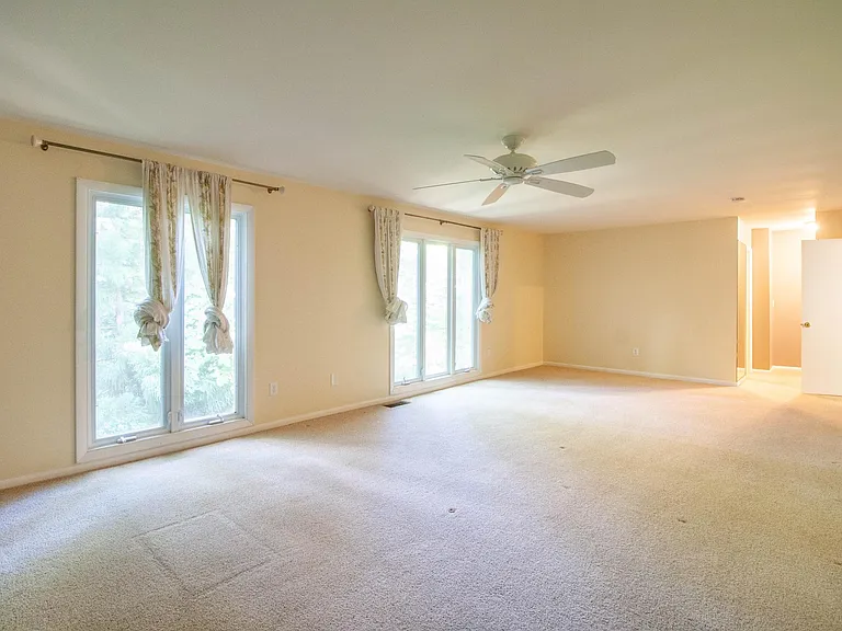 3503 Redwood Ct — Photo 55