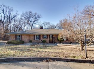 2313 Hale Dr, Alton, IL 62002