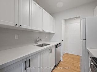 3 Swift Dr #414, Toronto, ON M4A 2A3