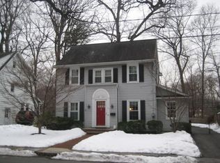 53 Valley View Dr, Morristown, NJ 07960