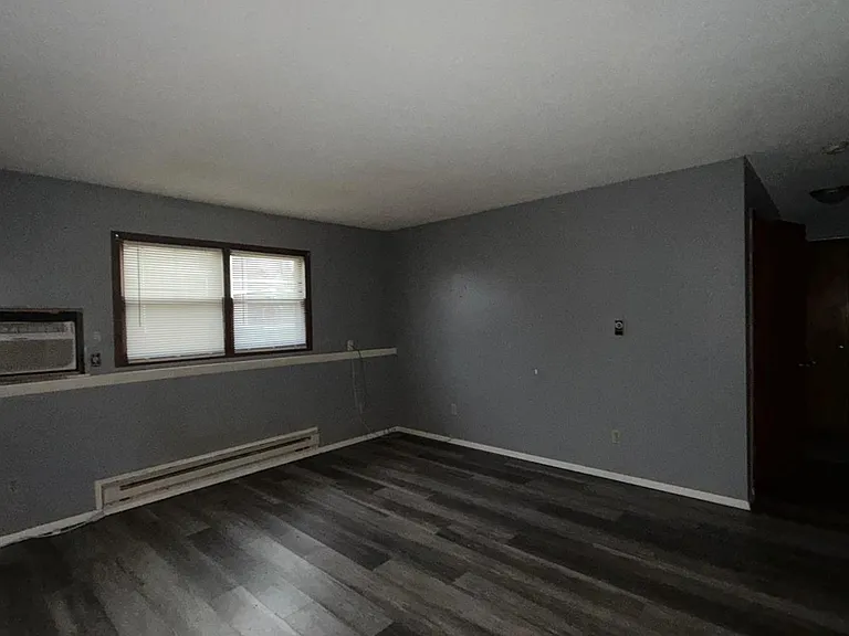 219-221 223rd St #223-C — Photo 1