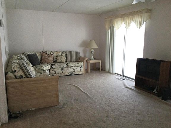 4th image of 26 Silver Oak Drive