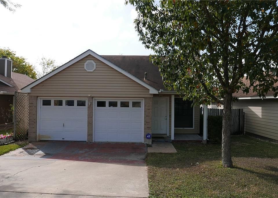 1st image of 1107 Peggotty Pl